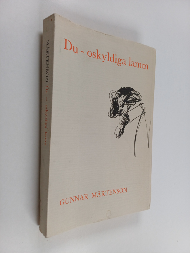 Gunnar Mårtenson : Du - oskyldiga lamm : och andra essäer