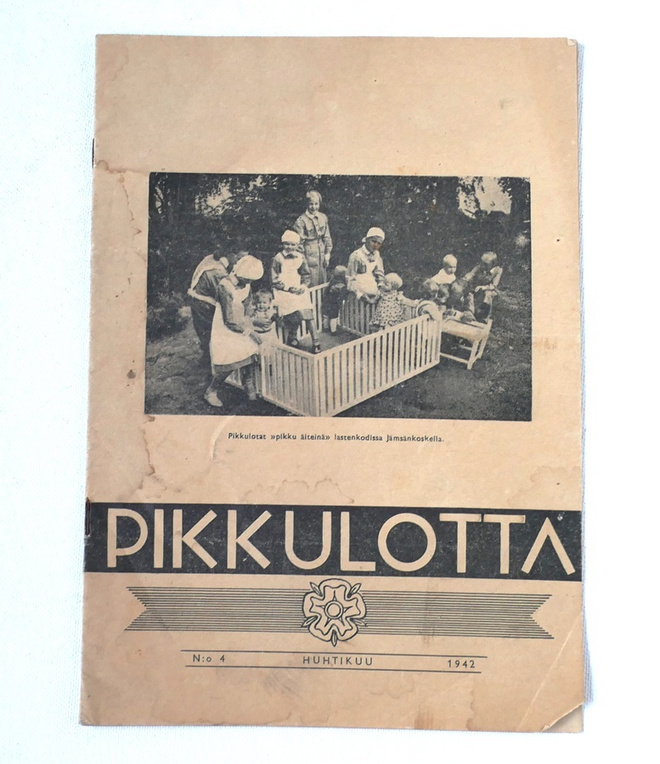 PIKKULOTTA N:O 4 1942