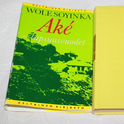 Wole Soyinka - Ake -lapsuusvuodet