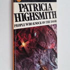 Patricia Highsmith : People who knock on the door - pikkukuva 1