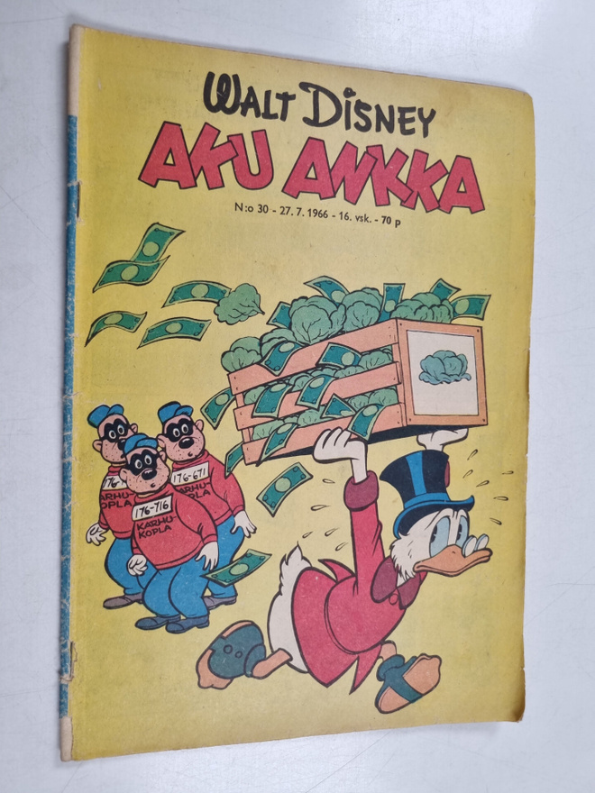 Walt Disney : Aku Ankka 30/1966