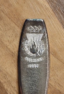 Helsinki Olympia 1952 jälkiruokalusikka.
