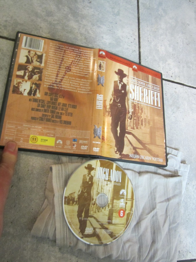 SHERIFFI  - gary cooper grace kelly ; hienok, dvd