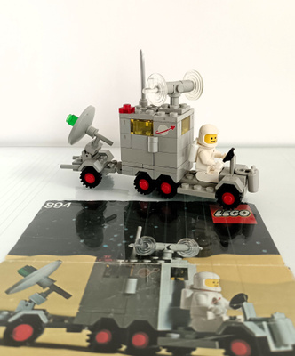 Lego space 894 Avaruustutkimusajoneuvo vuodelta 1979