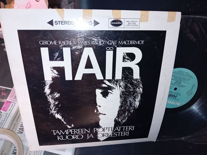 LP Tampereen popteatteri : Hair ( SIS POSTIKULU )