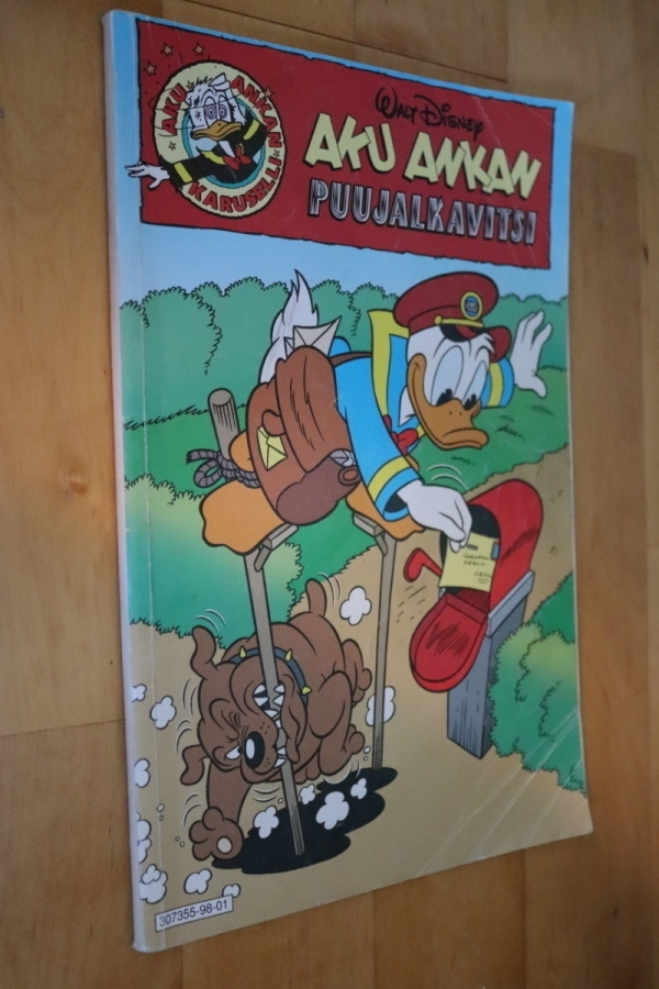Aku Ankan puujalkavitsi ( Aku Ankan karuselli 1998 )