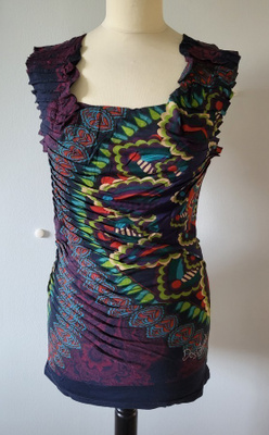 Desigual toppi, hihaton, koko XS