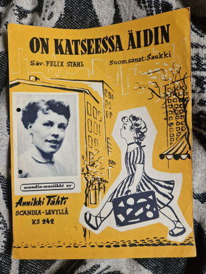 Annikki Tähti On Katseessa Äidin nuottivihko