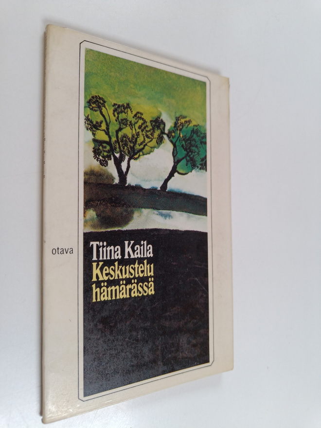 Tiina Kaila : Keskustelu hämärässä : runoja