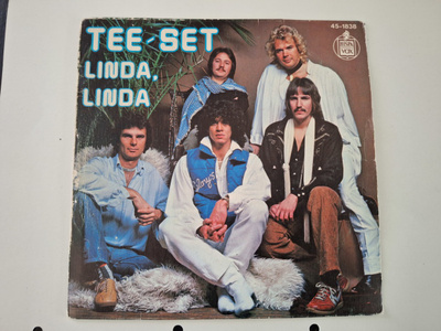 TEE-SET - LINDA, LINDA 7 " Single