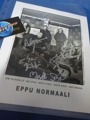 EPPU NORMAALI KUVA KOKO BÄNDIN NIMMAREILLA