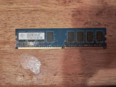 Nanya merkkinen 2Gb DDR2 2rx8 sdram muistikampa