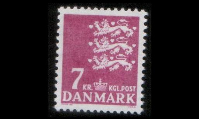 Tanska 659 ** Vaakuna 7 kr pun.lila (1978)