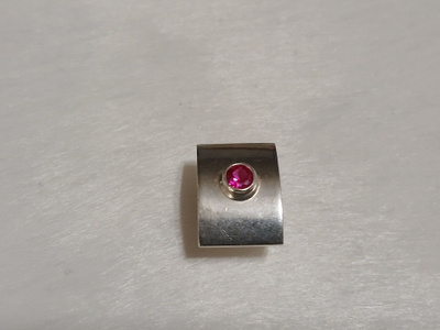 Kotimainen Design Hopea riipus kivellä KI 925