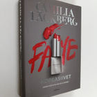 Camilla Läckberg : Hopeasiivet - pikkukuva 1