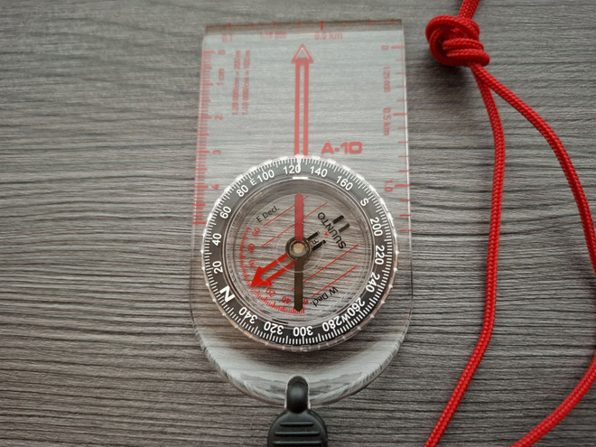 Uudenveroinen Suunto kompassi A-10