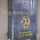 Julie Kagawa : Kapinalliset Talon-saagan toinen osa ( 1.p. ) - pikkukuva 1