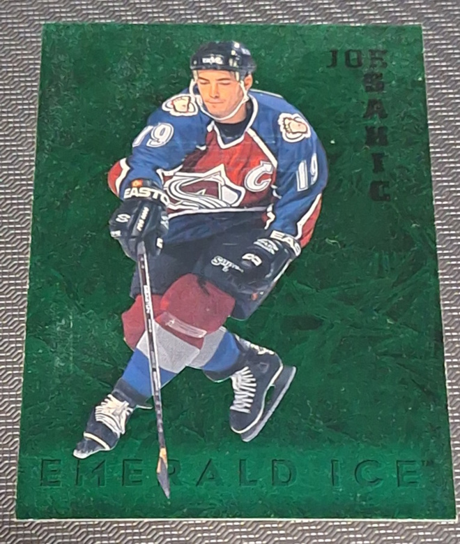 1995-96 Parkhurst International Emerald Ice #46 Joe Sakic