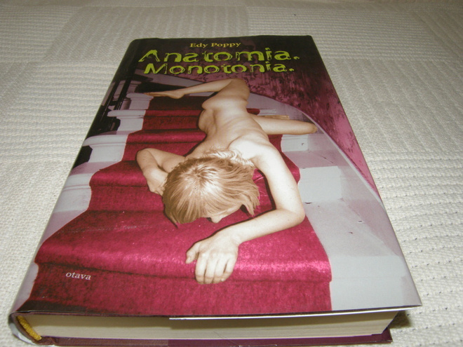 Edy Poppy Anatomia. Monotonia.