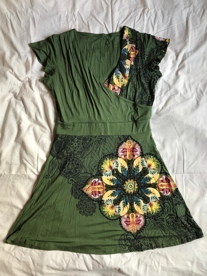 Desigual mekko, koko L, käyttämätön
