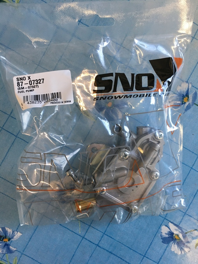 Sno-X Polttoainepumppu Ski-Doo 87-07327