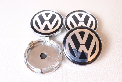 Volkswagen vannekeskiöt – Kromi-Musta – 60mm (4kpl sarja)