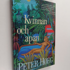 Peter Höeg : Kvinnan och apan - pikkukuva 1