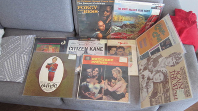 Stage & Screen & soundtrack LP ON NYT 20 KPL