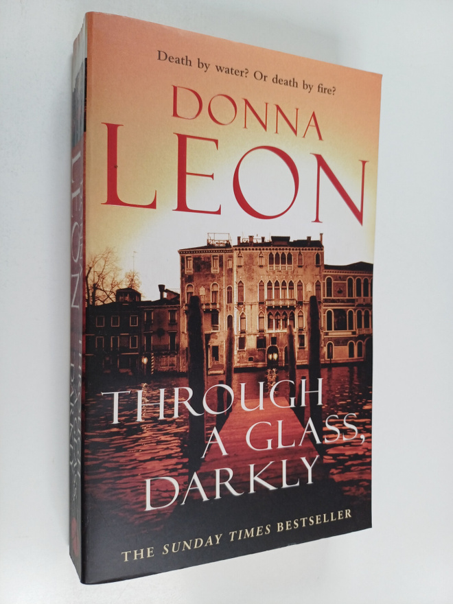 Donna Leon : Through a Glass Darkly