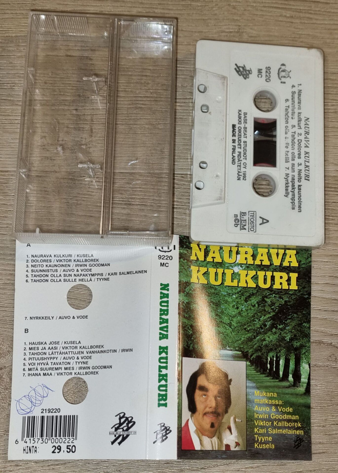 KASETTI Naurava kulkuri kok. Kusela Irwin ym