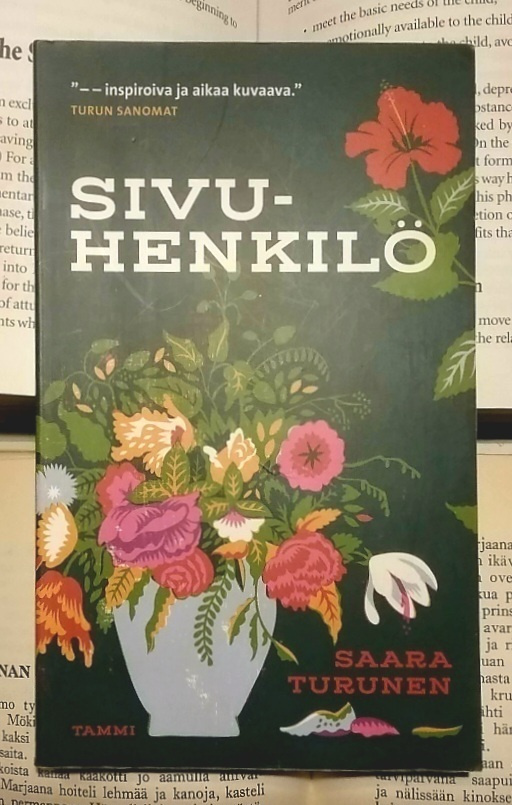 Saara Turunen - Sivuhenkilö (pokkari)
