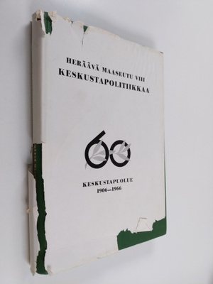 Matti (toim.) Isoviita : Heräävä maaseutu 8, keskustapoli...