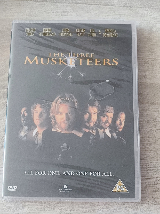 The Three Musketeers UUSI Kolme muskettisoturia