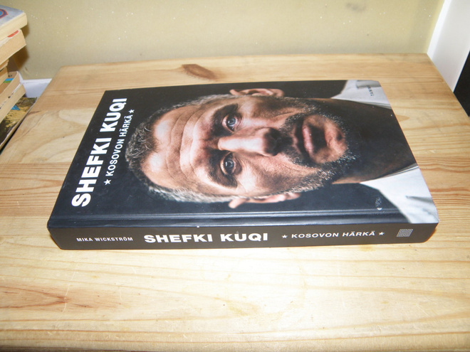 Mika Wickström Shefki Kuqi - Kosovon härkä (sidottu)