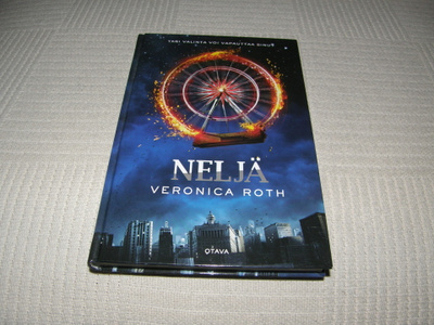 Veronica Roth Neljä -sid