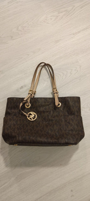Michael Kors ruskea nahkalaukku