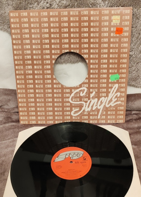 Benelux And Nancy Dee Switch 12"