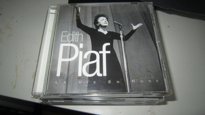 Edith Piaf – La Vie En Rose