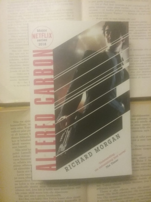 Richard Morgan - Altered Carbon (softcover)