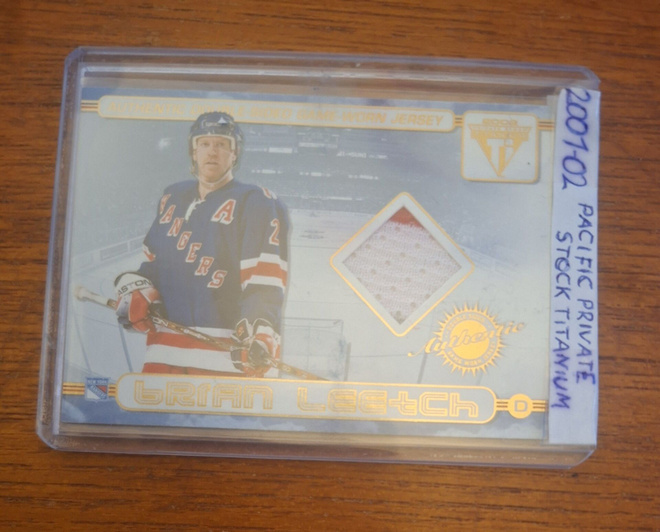 2001-02 Pacific Private Stock Titanium-Authentic Double-Side