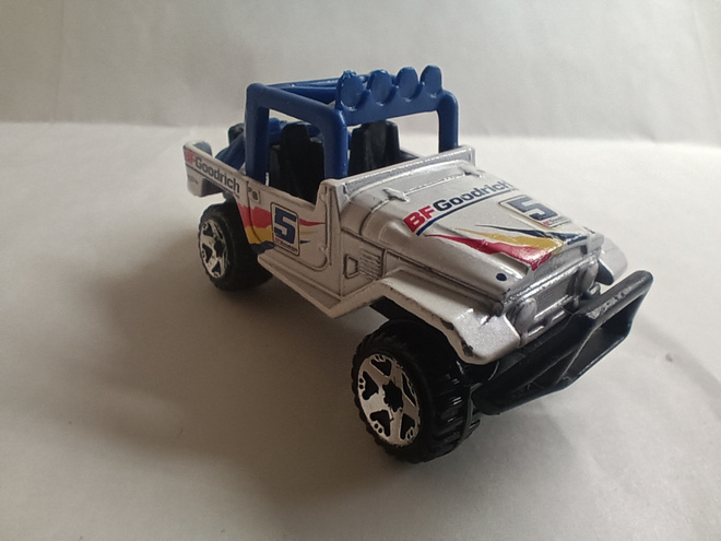 Toyota Land Cruiser FJ40 Matchbox