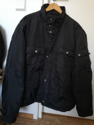 Musta YOUNG LINE -merkkinen toppatakki, koko 3XL