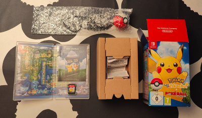 Pokemon Let's Go Pikachu Pokeball Plus Bundle