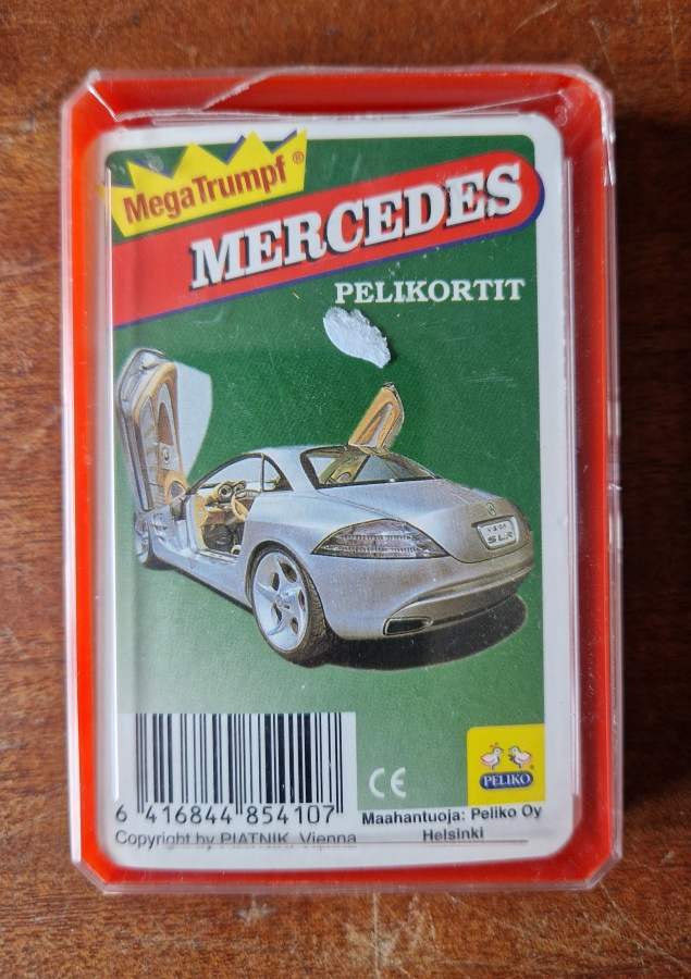 Mercedes Pelikortit . Hienokuntoiset