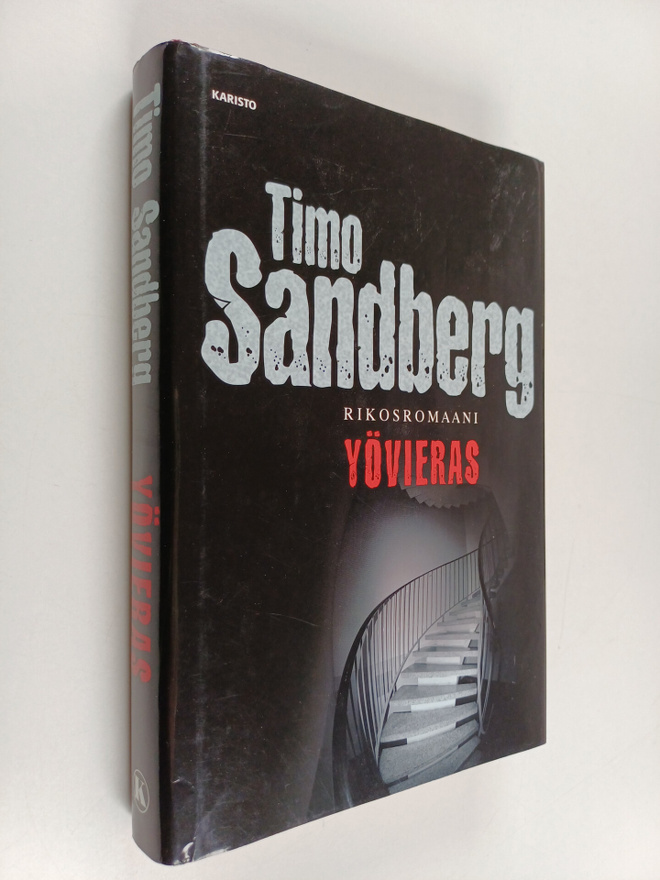 Timo Sandberg : Yövieras : rikosromaani
