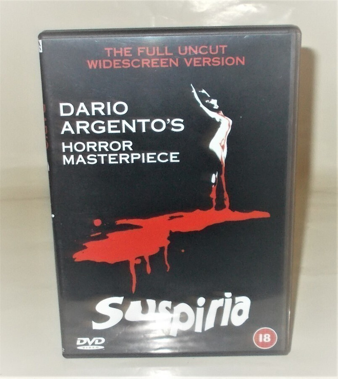 SUSPIRIA