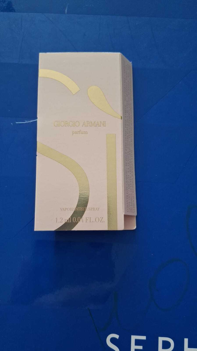 Hajuvesinäyte Giorgio Armani Parfum