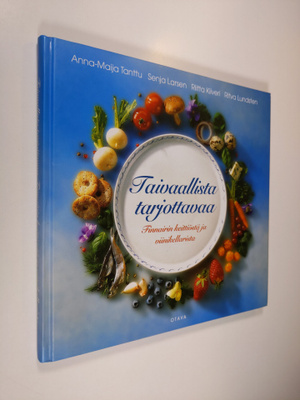 Anna-Maija ym. (toim.) Tanttu : Taivaallista tarjottavaa ...