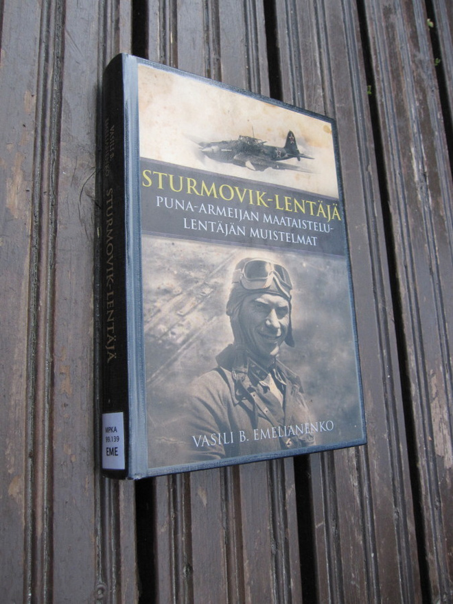STURMOVIK-LENTÄJÄ ; vasili b. emelianenko