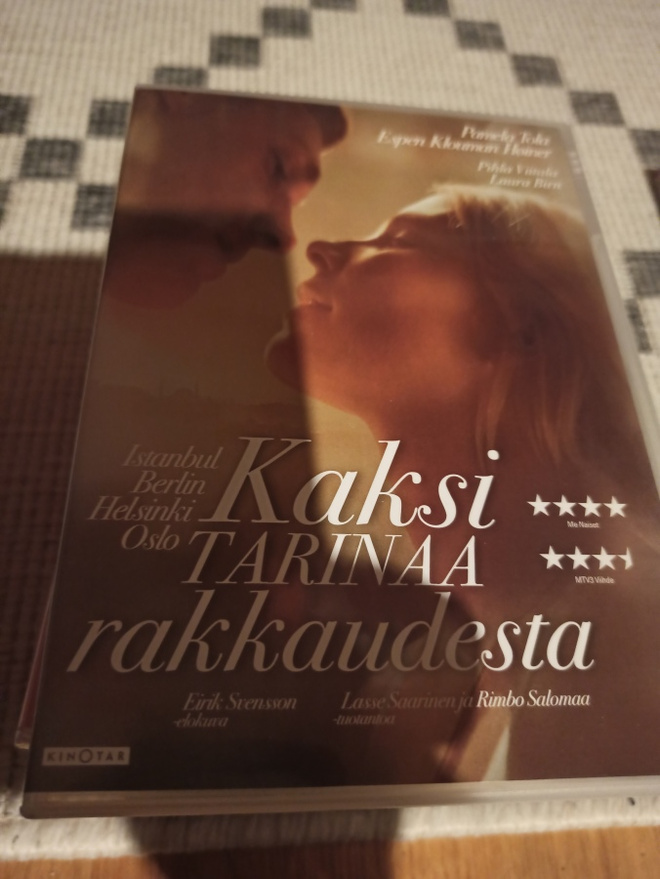 Kaksi tarinaa rakkaudesta
